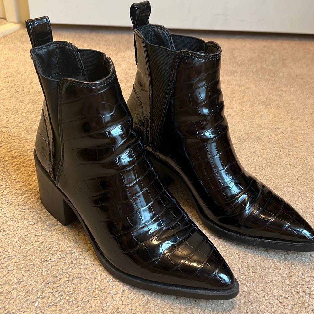 Steve Madden croc booties
